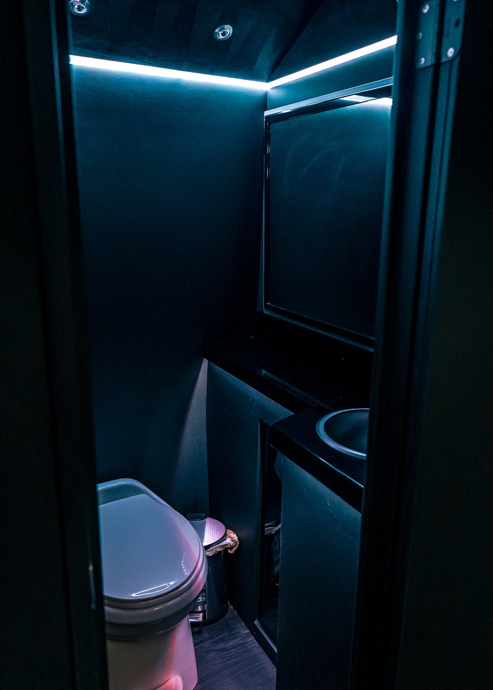 CEO Charter private bathroom